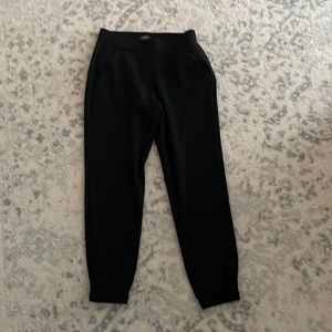 Loft pull on skinny ankle black pants - never worn